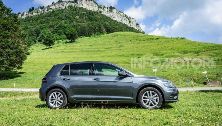 [VIDEO] Prova Volkswagen Golf TGI: La Strada in Streaming! - Foto 3 di 33