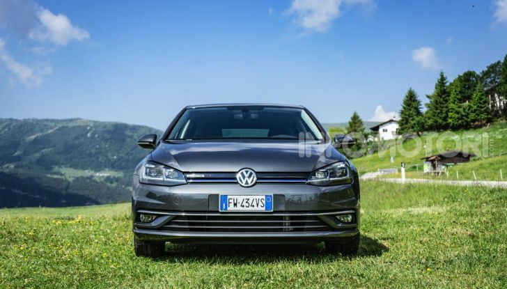 [VIDEO] Prova Volkswagen Golf TGI: La Strada in Streaming! - Foto 2 di 33