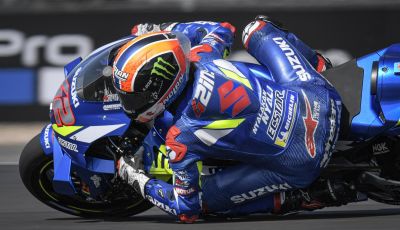 MotoGP 2019, GP di Gran Bretagna: Rins vince a Silverstone una gara al fotofinish, Dovizioso a terra