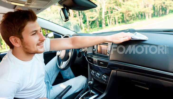 Pulizia dell’auto: i consigli più utili direttamente da TikTok - Foto 1 di 10