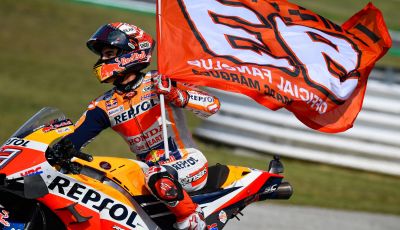 MotoGP 2019: Marquez vince a Misano in volata su Quartararo, terzo Vinales davanti a Rossi