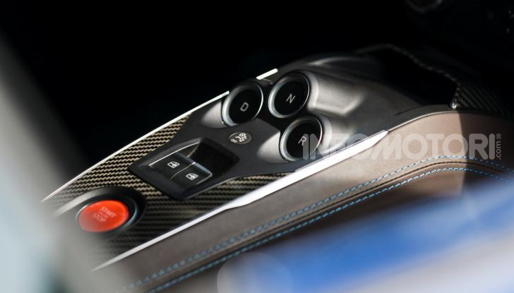 [VIDEO] Prova Alpine A110: i cinque motivi per avere il piccolo gioiello francese - Foto 23 di 45