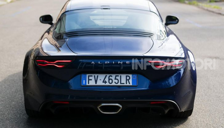 [VIDEO] Prova Alpine A110: i cinque motivi per avere il piccolo gioiello francese - Foto 2 di 45
