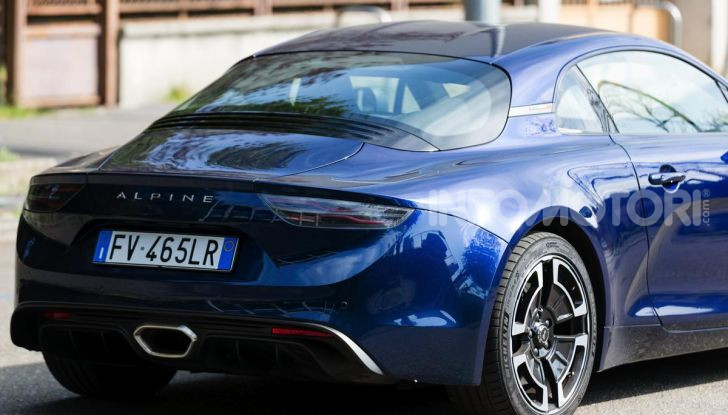 [VIDEO] Prova Alpine A110: i cinque motivi per avere il piccolo gioiello francese - Foto 14 di 45