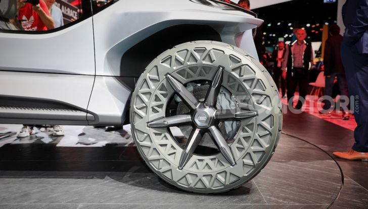 Audi AI:TRAIL quattro - Foto 19 di 33