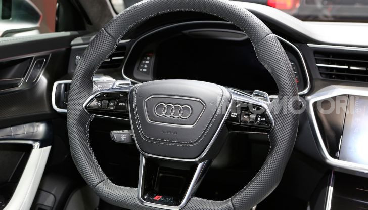 Audi RS6 Avant: un po’ station wagon un po’ supercar - Foto 22 di 23