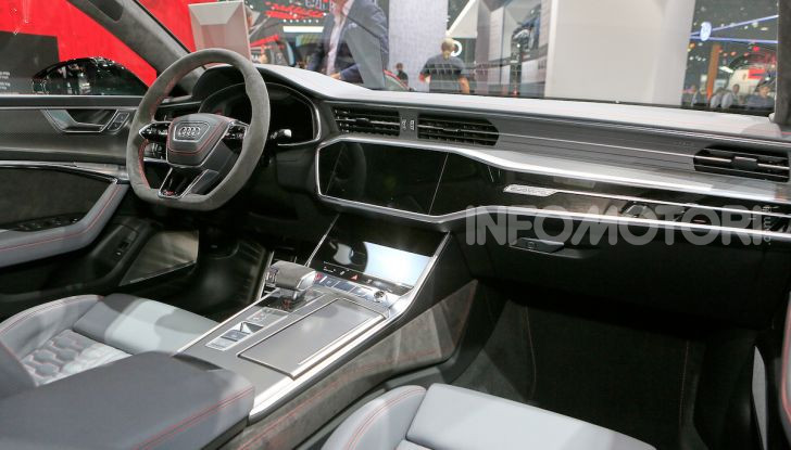 Audi RS7 Sportback 2020: linea muscolosa e prestazioni da supercar - Foto 17 di 19
