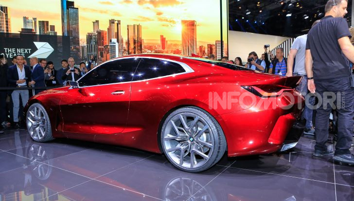 BMW Concept 4 anticipa il design futuro del brand - Foto 17 di 34