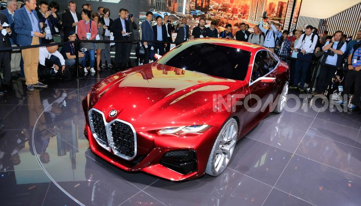BMW Concept 4 anticipa il design futuro del brand - Foto 27 di 34