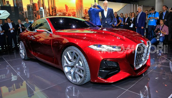 BMW Concept 4 anticipa il design futuro del brand - Foto 1 di 34