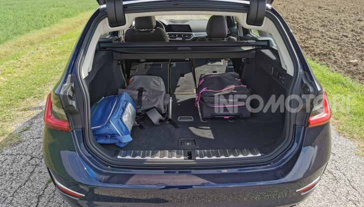 [VIDEO] Prova su strada nuova BMW Serie 3 Touring: La regina è tornata! - Foto 4 di 35