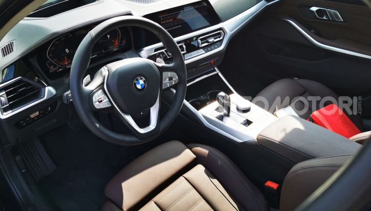 [VIDEO] Prova su strada nuova BMW Serie 3 Touring: La regina è tornata! - Foto 7 di 35