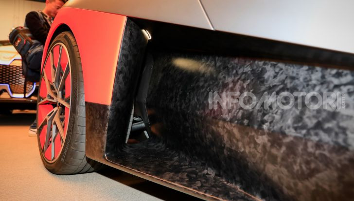 BMW Vision M Next: l’erede dell’iconica M1 - Foto 8 di 16