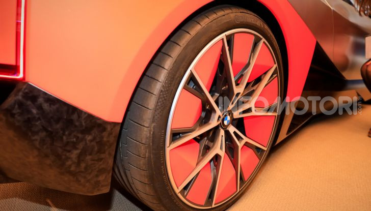 BMW Vision M Next: l’erede dell’iconica M1 - Foto 15 di 16