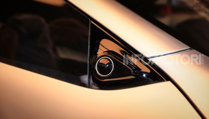 BMW Vision M Next: l’erede dell’iconica M1 - Foto 11 di 16