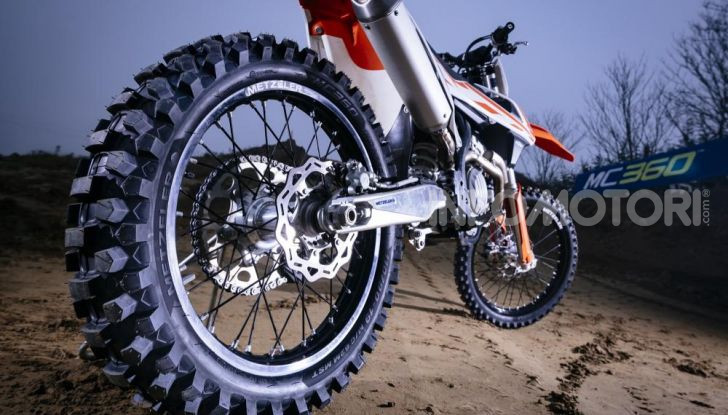 Come sono i fatti i pneumatici moto da enduro e motocross