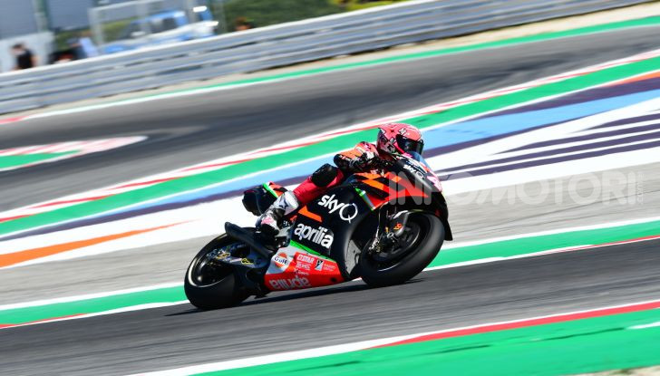 MotoGP 2019, GP di San Marino: Vinales soffia la pole alla sorprendente KTM di Espargarò, Rossi settimo - Foto 37 di 44