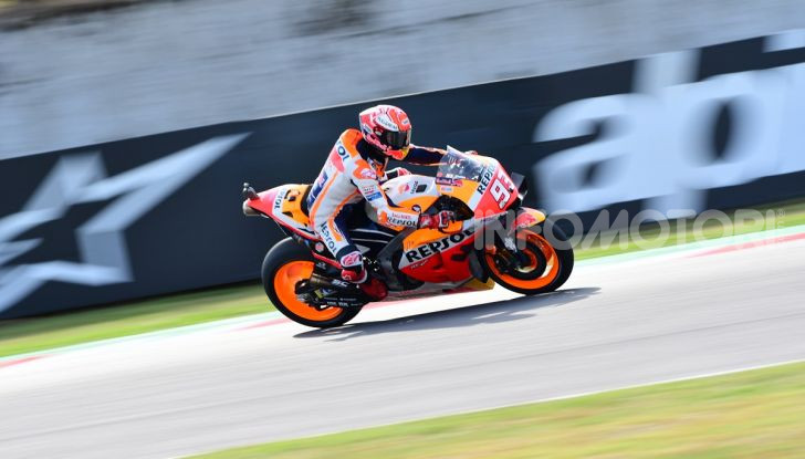 MotoGP 2019: Marquez vince a Misano in volata su Quartararo, terzo Vinales davanti a Rossi - Foto 2 di 35