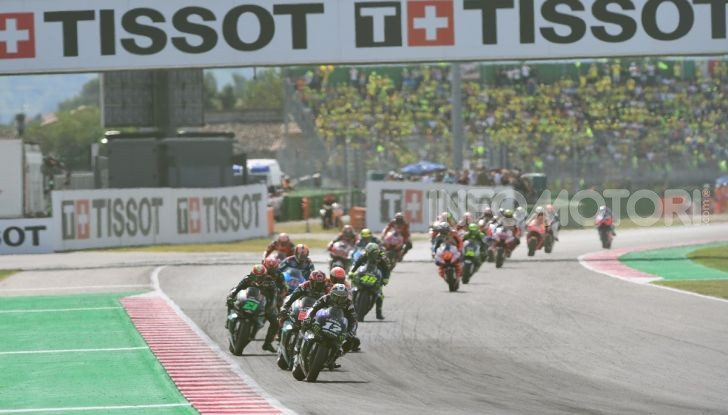 MotoGP 2019: Marquez vince a Misano in volata su Quartararo, terzo Vinales davanti a Rossi - Foto 34 di 35