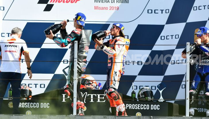 MotoGP 2019: Marquez vince a Misano in volata su Quartararo, terzo Vinales davanti a Rossi - Foto 31 di 35