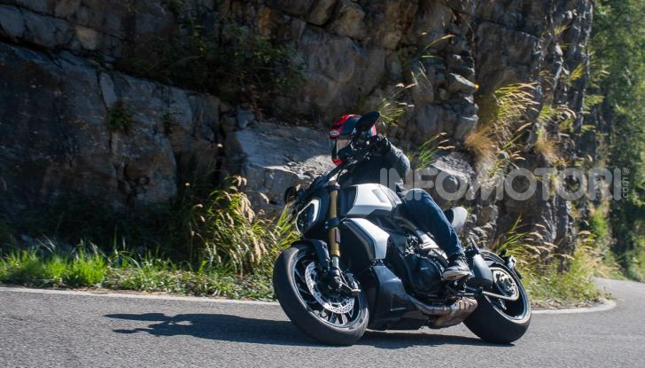Prova video Ducati Diavel 1260S, un diavolo come nessun’altra - Foto 10 di 43