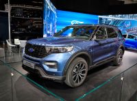 Ford Explorer Plug-In-Hybrid, arriva il SUV a 7 posti