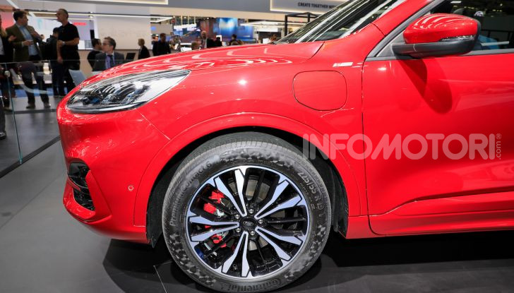 Ford Kuga: la terza generazione è più tecnologica e ibrida - Foto 3 di 14