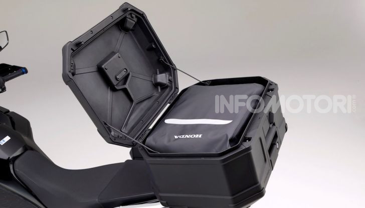 Honda Africa Twin 1100 2020: due versioni, più potenza, nuovo stile ed Euro 5 - Foto 32 di 35