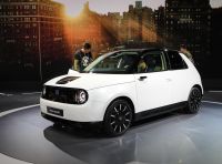 Honda e: tutto quello che sappiamo sulla citycar elettrica retrò