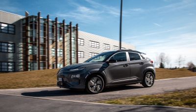 Hyundai Kona Electric: il SUV compatto a zero emissioni a 299€ al mese