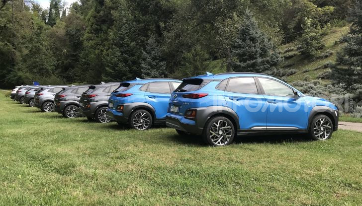 Hyundai Kona Hybrid, prezzi e prestazioni del SUV compatto - Foto 4 di 10
