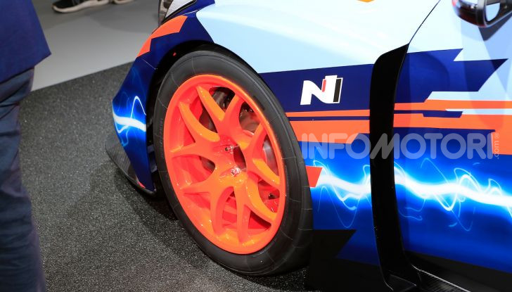 Hyundai Veloster N ETCR: l’elettrica da corsa per il Mondiale Turismo a zero emissioni - Foto 6 di 12