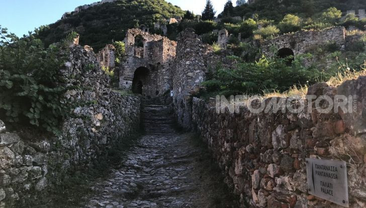 Viaggi in moto, Grecia: il giro del Peloponneso con una Suzuki V-Strom 1000 XT - Foto 27 di 43