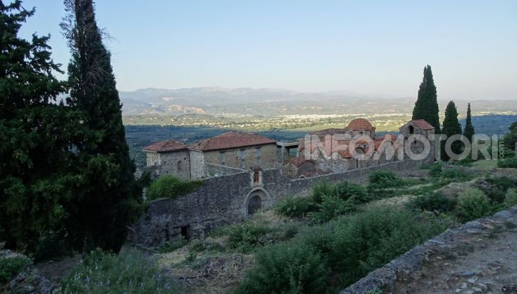 Viaggi in moto, Grecia: il giro del Peloponneso con una Suzuki V-Strom 1000 XT - Foto 33 di 43