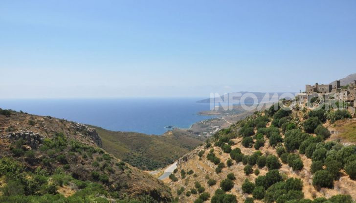 Viaggi in moto, Grecia: il giro del Peloponneso con una Suzuki V-Strom 1000 XT - Foto 9 di 43