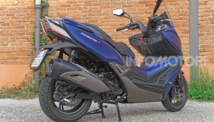 Prova Kymco Xciting 400i s: pochi difetti, tanta sostanza - Foto 12 di 51
