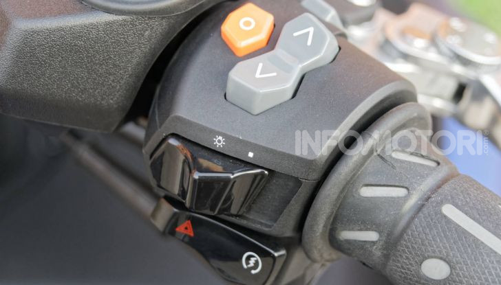 Prova Kymco Xciting 400i s: pochi difetti, tanta sostanza - Foto 22 di 51