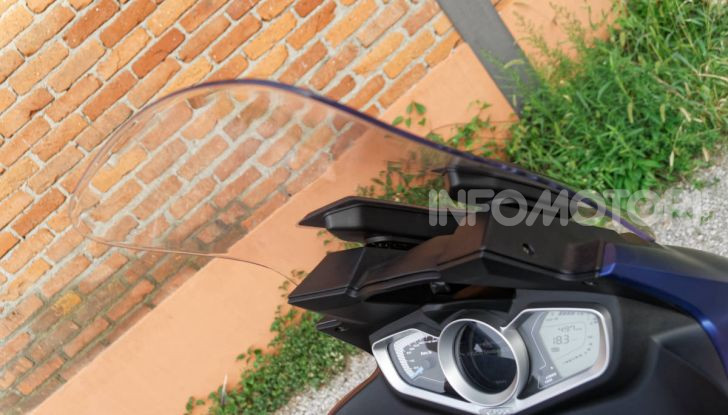 Prova Kymco Xciting 400i s: pochi difetti, tanta sostanza - Foto 27 di 51