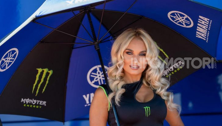 [GALLERY] Le ombrelline più belle del GP di Misano 2019 - Foto 36 di 81