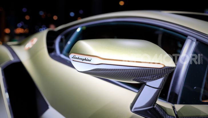 Lamborghini Sian: l’ibrida di Sant’Agata è un fulmine da 819CV - Foto 23 di 45