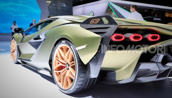 Lamborghini Sian: l’ibrida di Sant’Agata è un fulmine da 819CV - Foto 25 di 45