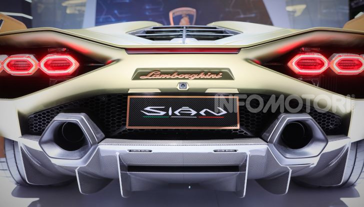 Lamborghini Sian: l’ibrida di Sant’Agata è un fulmine da 819CV - Foto 24 di 45