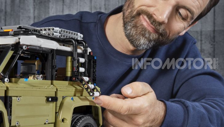 Land Rover Defender LEGO Technic in vendita dal 1 ottobre a 179€ - Foto 11 di 13