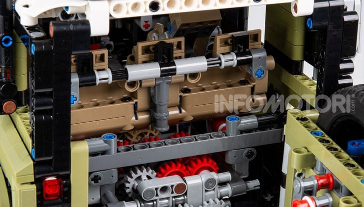 Land Rover Defender LEGO Technic in vendita dal 1 ottobre a 179€ - Foto 12 di 13
