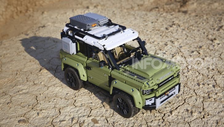 Land Rover Defender LEGO Technic in vendita dal 1 ottobre a 179€ - Foto 4 di 13