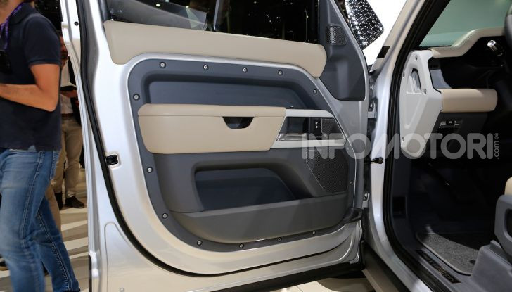 Land Rover Defender 2020, dati e informazioni - Foto 23 di 47
