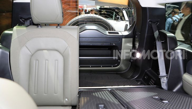 Land Rover Defender 2020, dati e informazioni - Foto 39 di 47