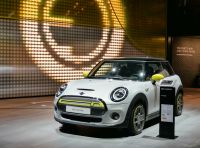 Mini elettrica: prezzi e caratteristiche della Mini Full Electric