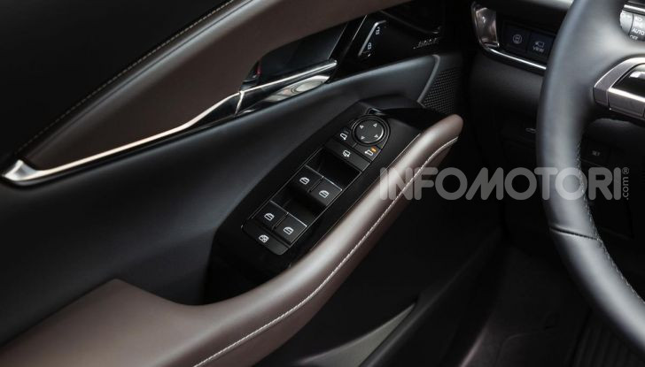[VIDEO] Prova su strada Mazda CX-30: la giusta misura al crossover giapponese - Foto 31 di 43