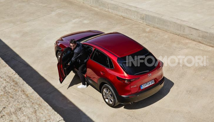 [VIDEO] Prova su strada Mazda CX-30: la giusta misura al crossover giapponese - Foto 14 di 43